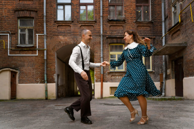 Antiga dança britânica: história e estilos tradicionais do Reino Unido